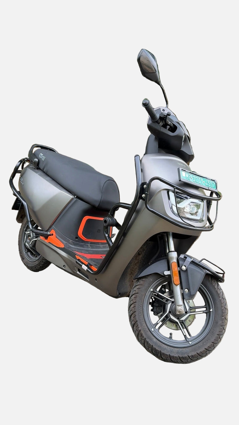 Black Motta pipe crash guard with sliders for Vida VX2/VX2 Plus